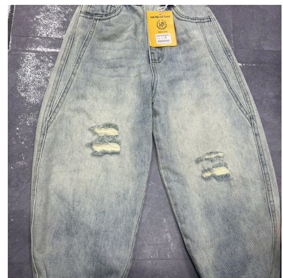 Dáng Suông (Straight Fit)